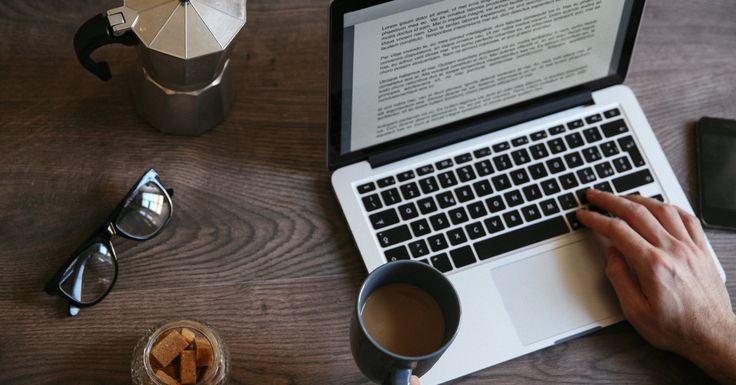 Self-Publishing vs Traditional Publishing: Which Path Is Right for Authors?